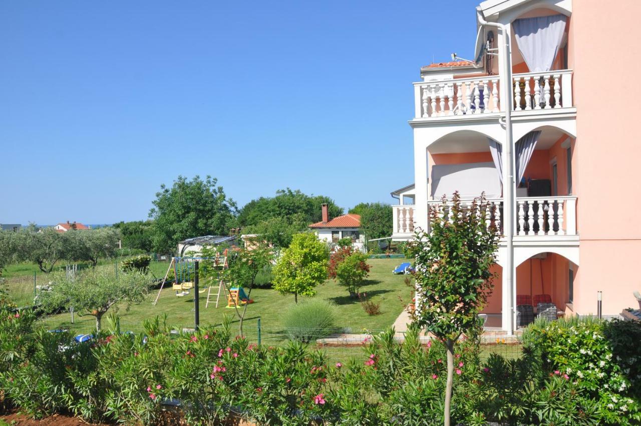 Apartments Rosa Умаг Екстер'єр фото